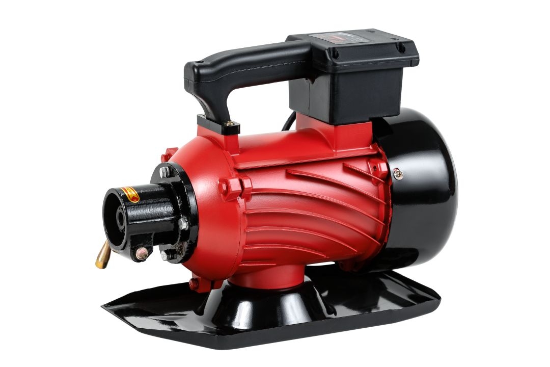 Вибратор PMV50-C 4 м. длина булавы 1500 Вт. PIT 000544