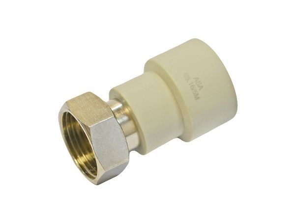 Муфта п/п с накидной гайкой 20*1/2