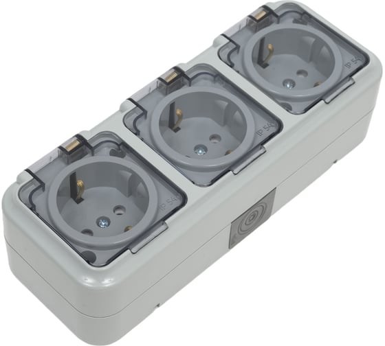 Розетка А16-0132 ОП трехместная с/з с крышк. белый. IP54 "Пралеска Аква"